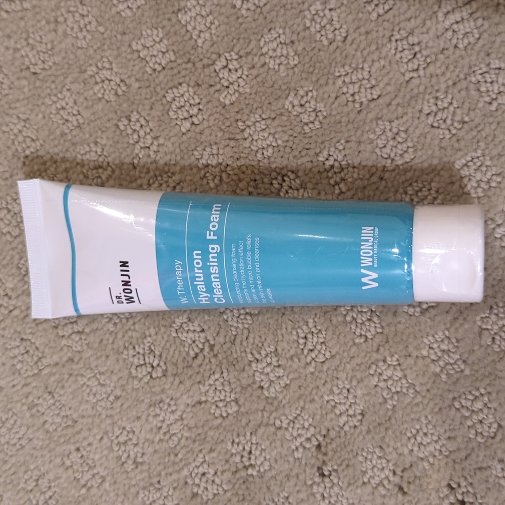 Dr. Wonjin Korean Hyaluron Face Wash